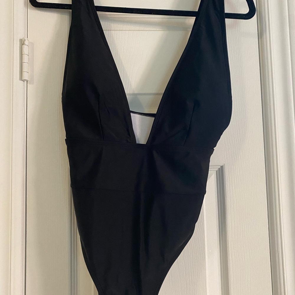 Women's Small Plunging Black One Piece Swimsuit Bathing suit - Picture 2 of 3